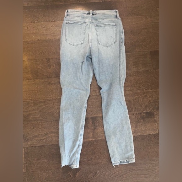 Abercrombie ankle skinny jeans. High rise. Distressed. Curve Love. Size  28 / 6 - Picture 3 of 3